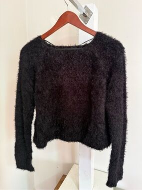 NWT Mudd Cropped Fuzzy Sweater